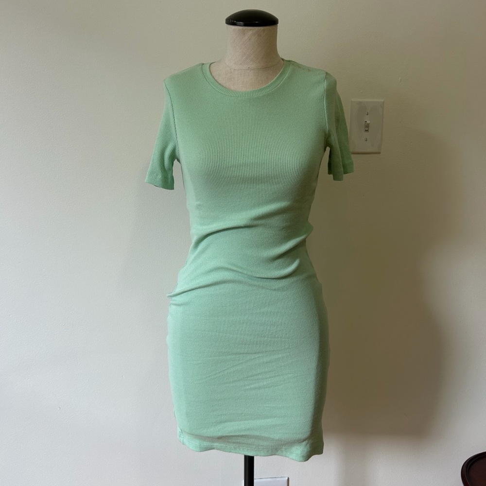 Elegant Mint Green Ribbed Mini Dress